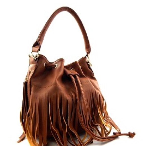 Handbags - 🎉2HP🎉Fringed Drawstring Bucket Bag